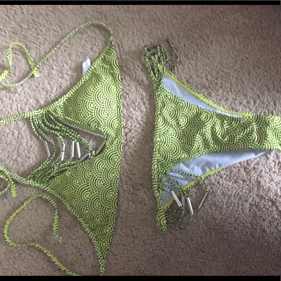 NWOT CHEEKY BIKINI 👙 - Picture 3 of 8